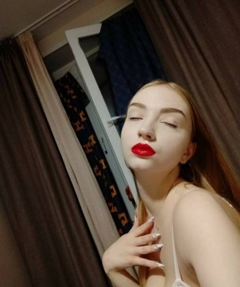 🌹 В Москве я живу, чтобы удовлетворять самые сокровенные желания. Мои услуги — это воплощение твоих грез и фантазий. 😈 Со мной ты окунешься в мир страсти и нежности. Я истинная экспертка в искусстве удовольствия. 💃🏻 Предлагаю широкий спектр возможностей: классический секс, оральные ласки, массаж, стриптиз и многое другое. Я знаю, как удовлетворить мужчину. Мои клиенты оставляют только самые лестные отзывы обо мне. 🌟 Экспериментируй, расслабляйся и получай наслаждение в моей компании. Уверяю, с тобой будет незабываемо! 💋 Жду твоего звонка, чтобы погрузиться в мир наслаждения вместе. 😉 Фото — настоящие, аттестую! 📷 Яна